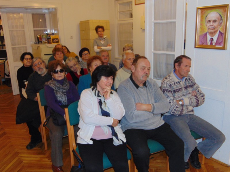 következő