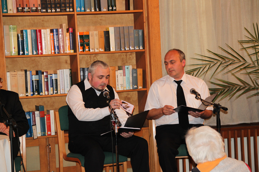 következő