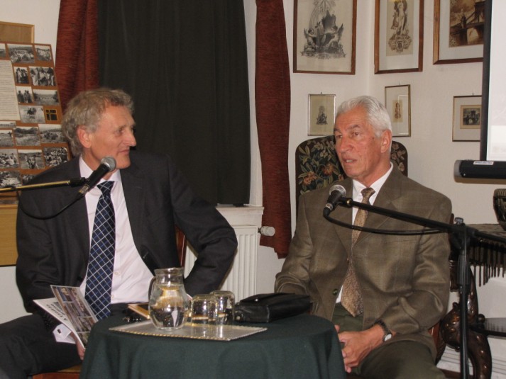 következő
