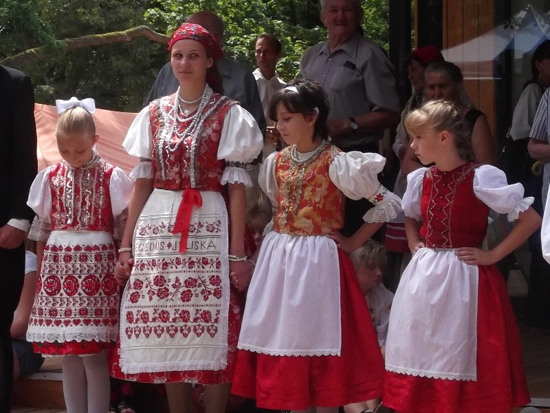 következő