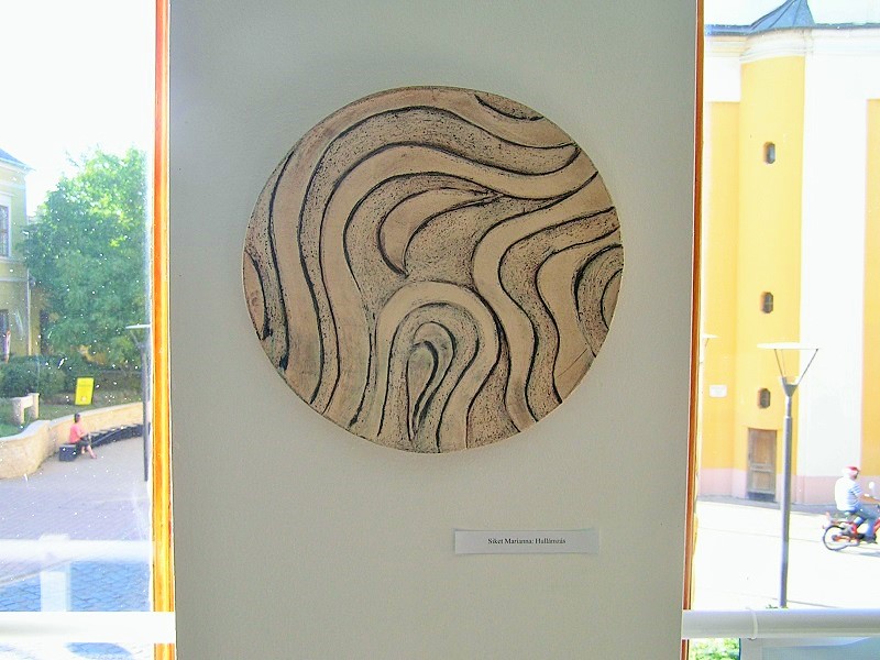 következő