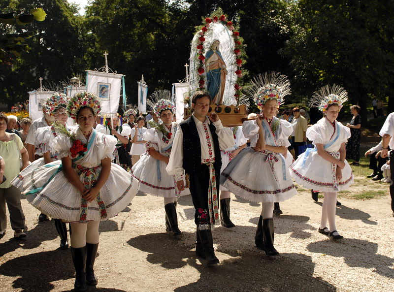 következő