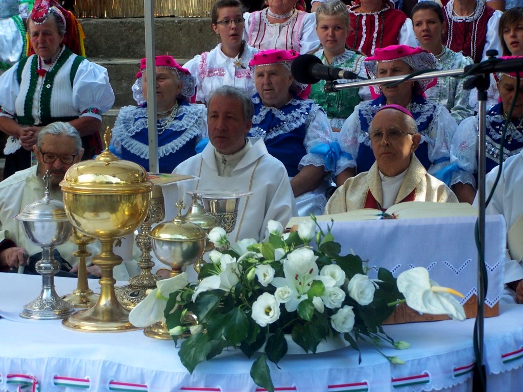 következő