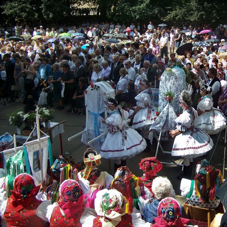 következő
