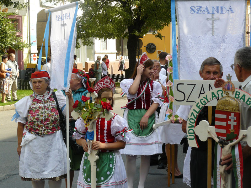 következő