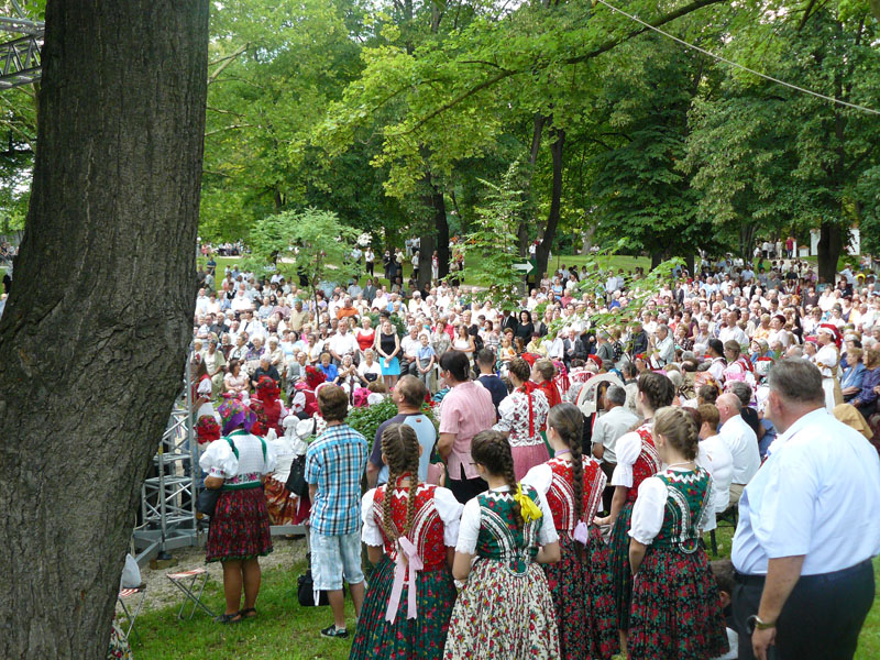 következő