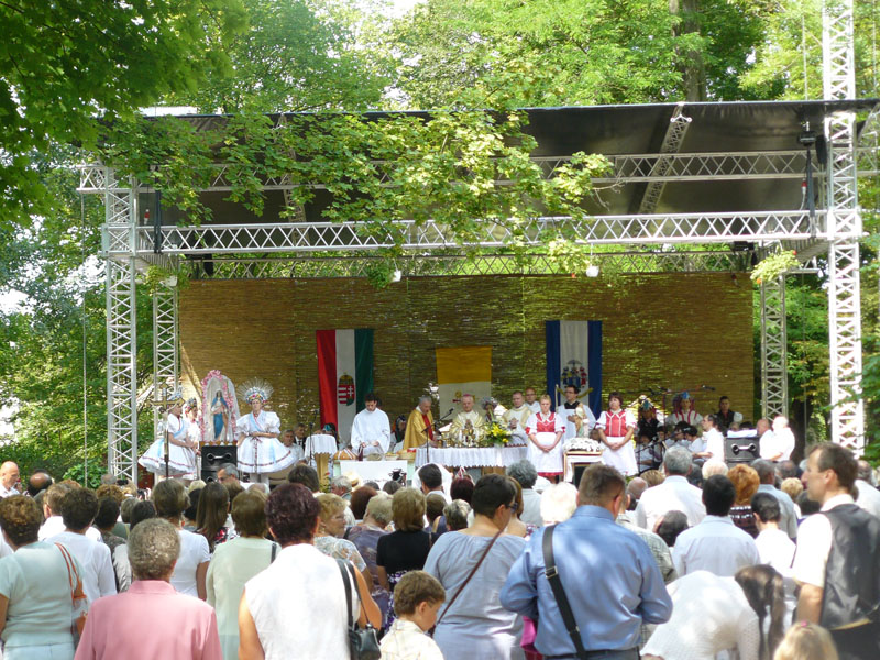 következő