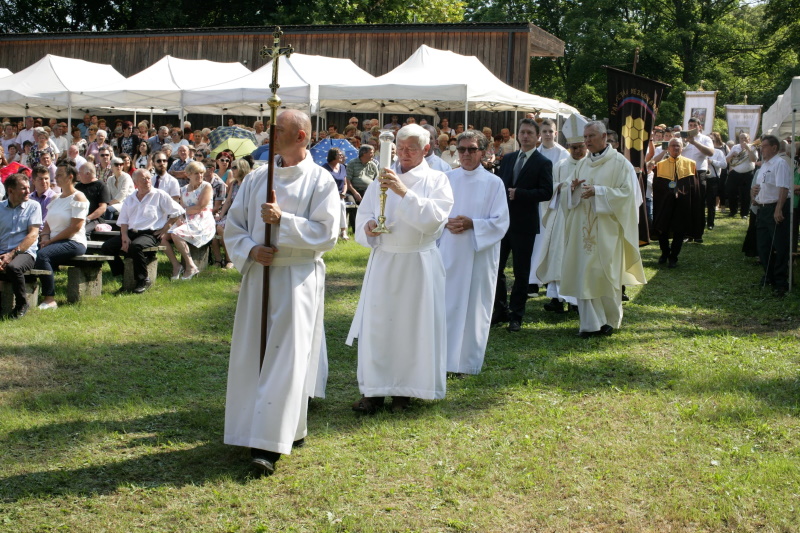 következő