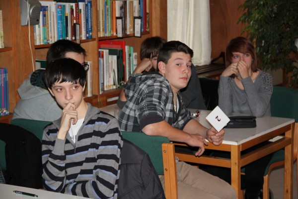 következő