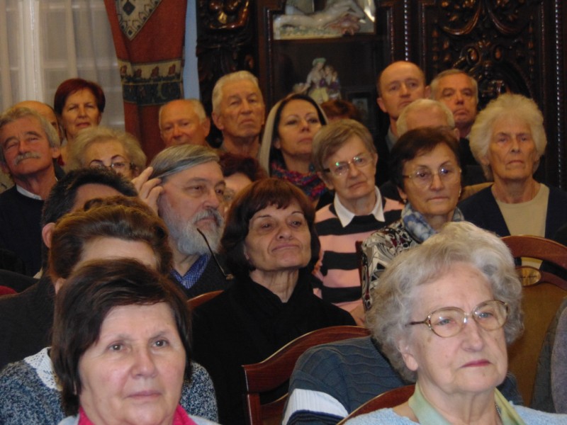 következő