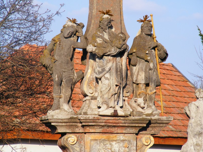 következő