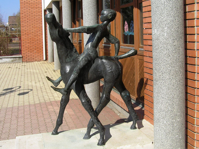 következő