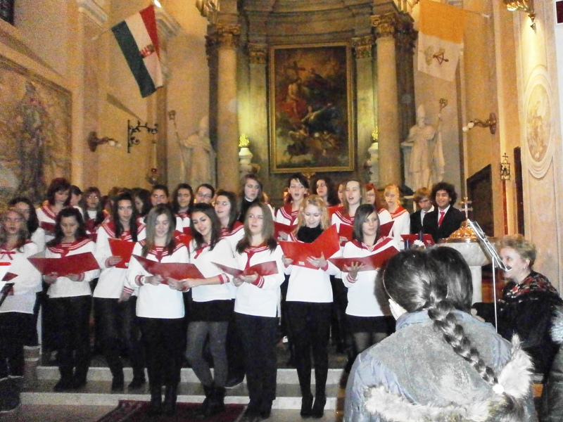 következő