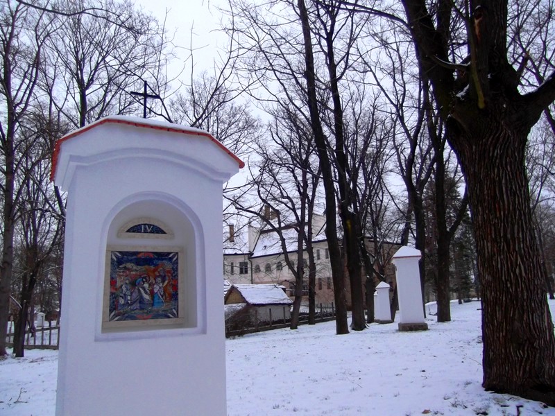 következő