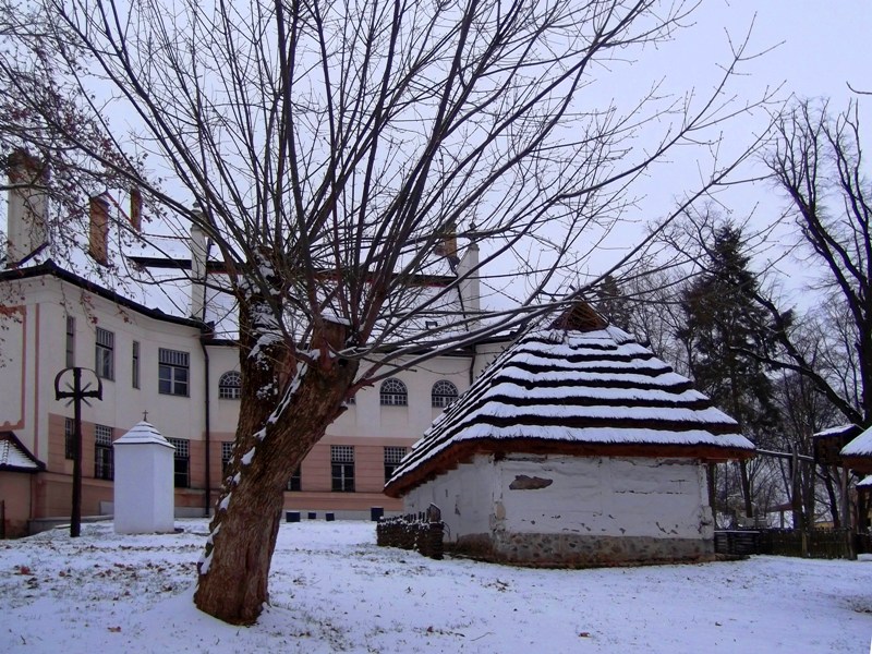 következő