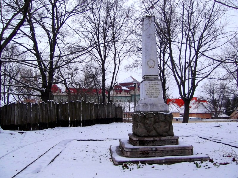 következő