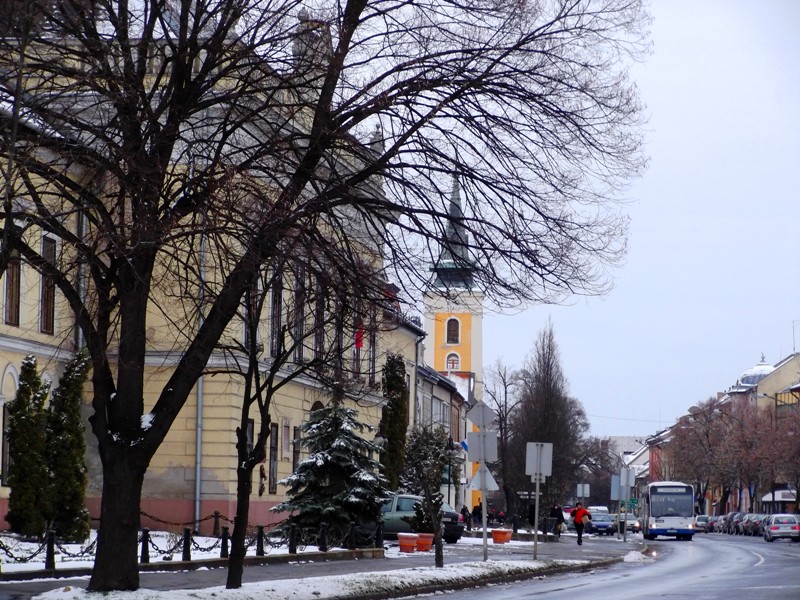 következő