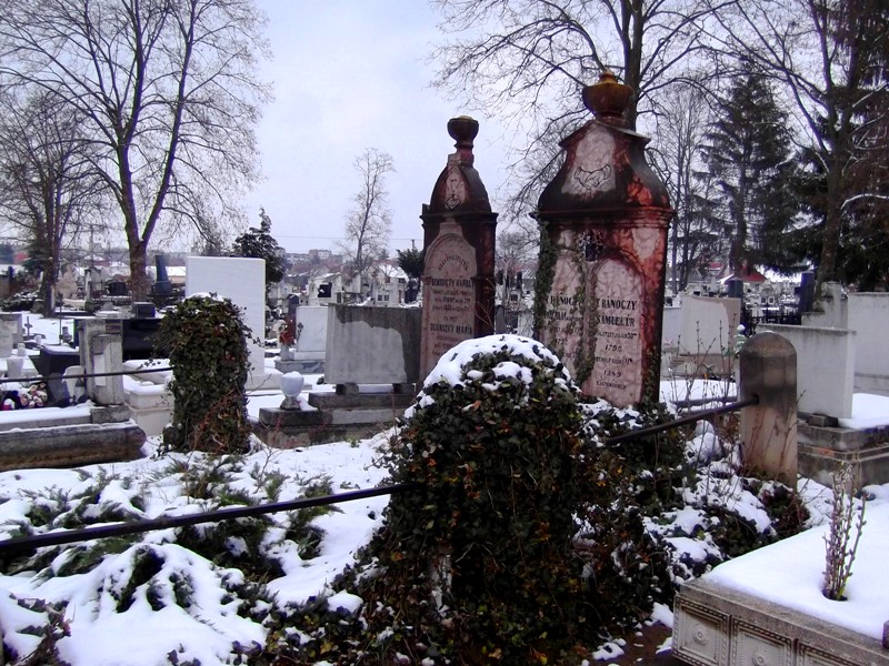 következő