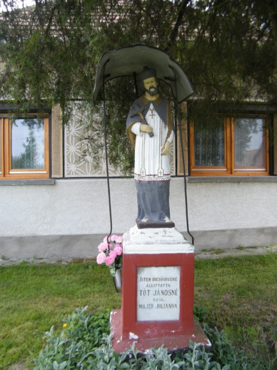 következő