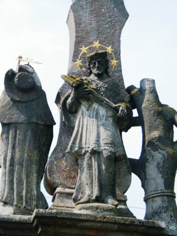 következő