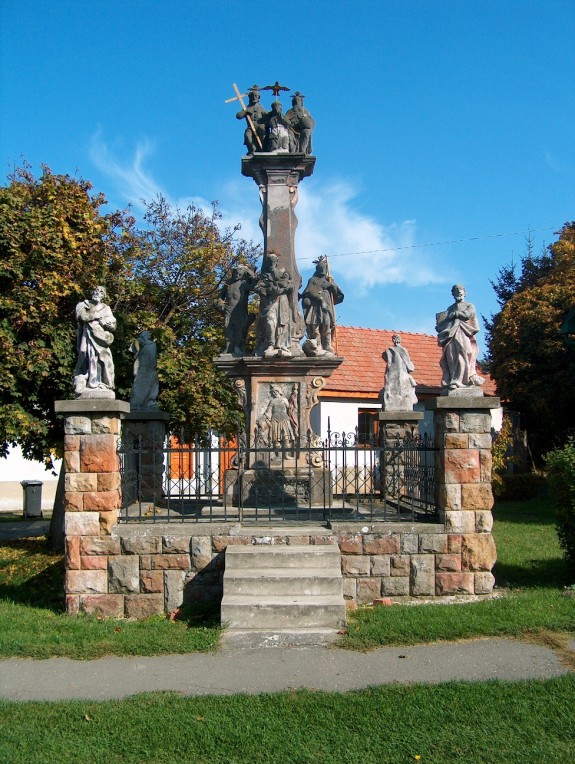 következő