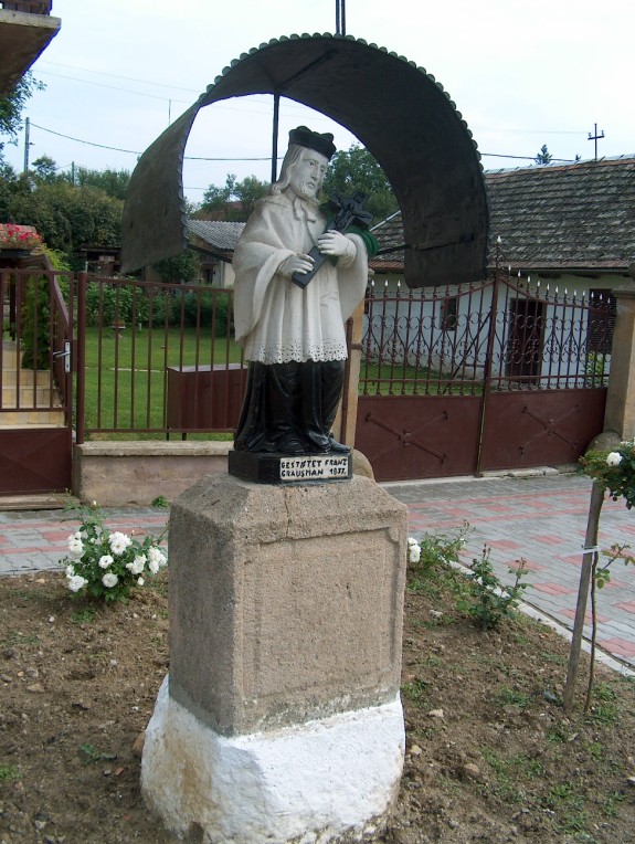 következő