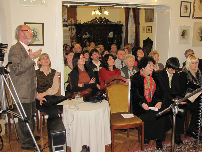 következő
