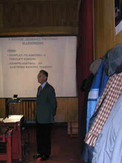 következő