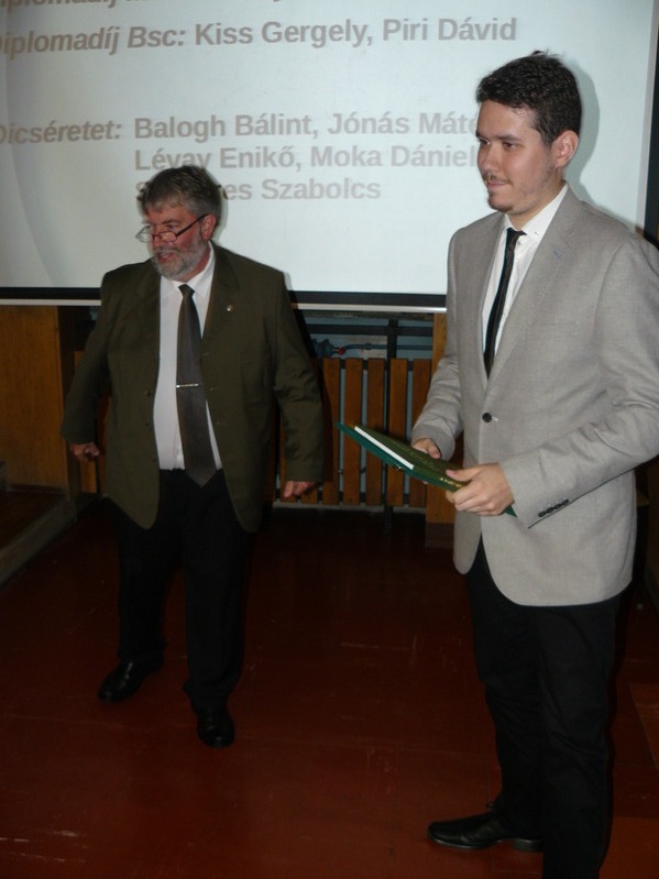 következő